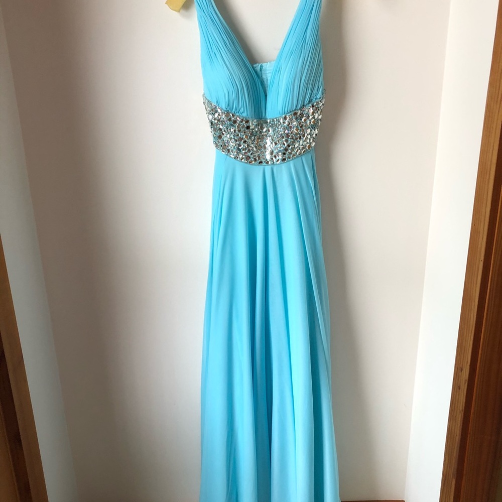 Sherri Hill 2 prom formal dress ice blue sequence